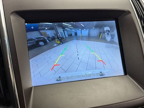 Used 2020 Ford Edge ST image 30