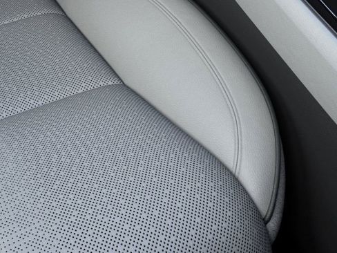 New 2026 Lincoln Aviator Black Label w/ Dynamic Handling Package image 16