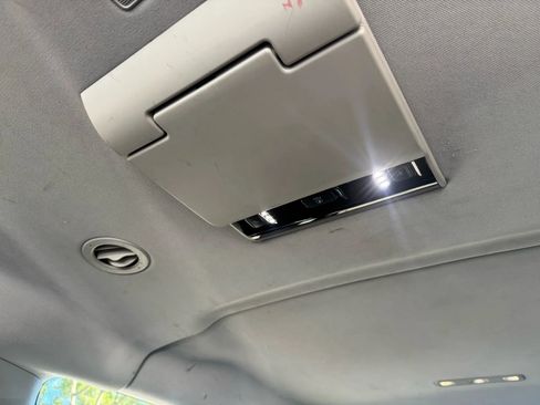 Used 2015 GMC Yukon XL Denali w/ Premium Package image 12