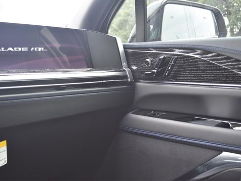 New 2026 Cadillac Escalade IQL Sport 1 image 8