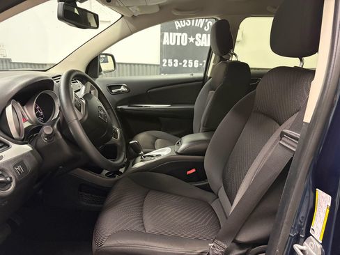 Used 2014 Dodge Journey SXT w/ Flexible Seating Group FWD image 18