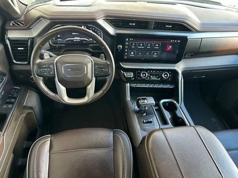 Used 2023 GMC Sierra 1500 Denali w/ Denali Reserve Package AWD/4WD image 17