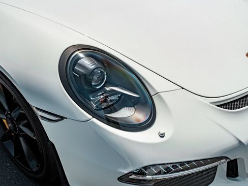 Used 2014 Porsche 911 GT3 RWD image 6