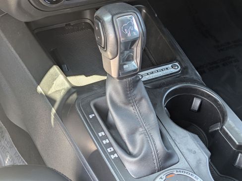 Used 2025 Ford Bronco Outer Banks AWD/4WD image 27