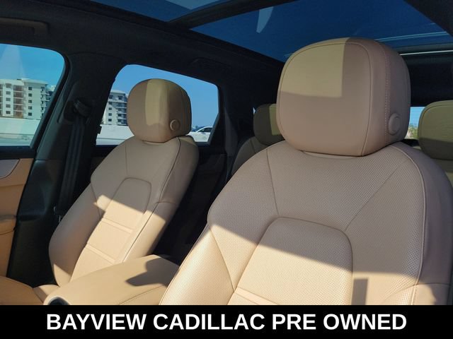 Used 2024 Porsche Cayenne S AWD/4WD image 16