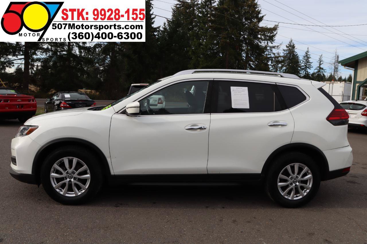 Used 2017 Nissan Rogue SV FWD image 3