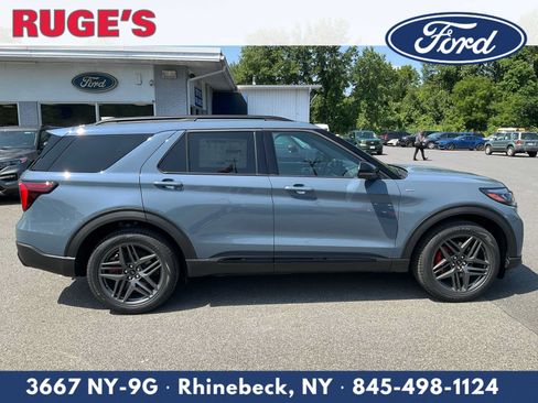 New 2026 Ford Explorer ST-Line w/ ST-Line Street Pack AWD/4WD image 2