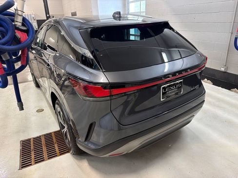 Used 2024 Lexus RX 350 Premium w/ Cold Area Package AWD/4WD image 4