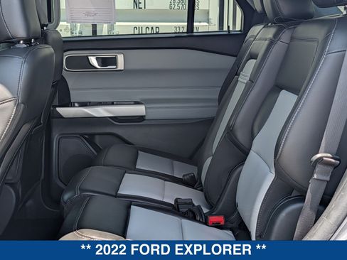 Certified 2022 Ford Explorer XLT w/ Equipment Group 202A RWD image 16