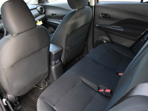 Certified 2025 Nissan Kicks Play S image 23