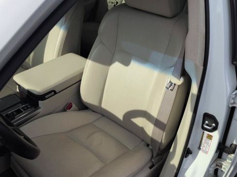 Used 2016 Acura RLX w/ Technology Package FWD image 12