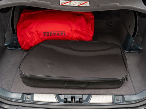 Used 2010 Ferrari California RWD image 40