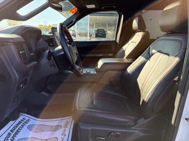 Used 2023 Ford Expedition Limited AWD/4WD image 14