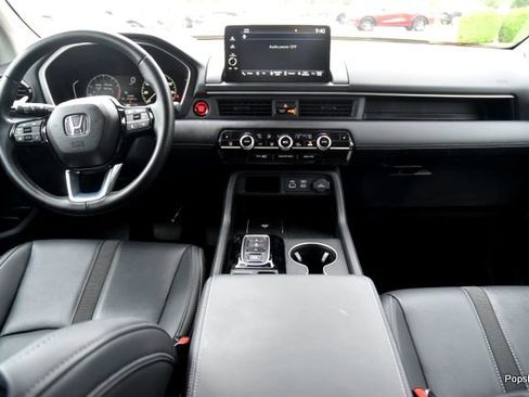 Certified 2025 Honda Pilot EX-L image 17