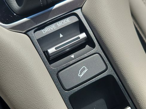 New 2026 Honda HR-V EX-L image 16