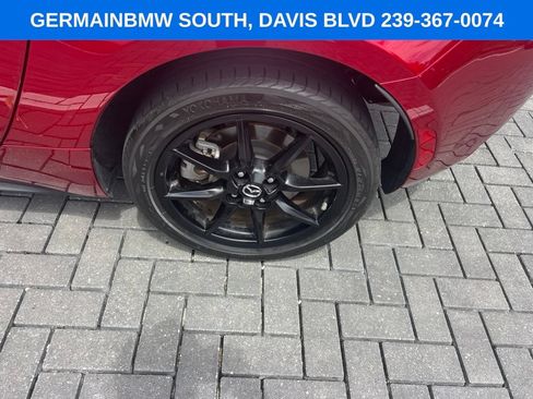 Used 2021 MAZDA MX-5 Miata Sport RWD image 18