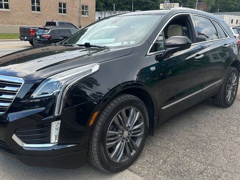 Used 2017 Cadillac XT5 Premium Luxury AWD/4WD image 3
