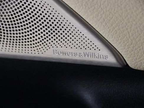 Used 2018 BMW M550i xDrive image 17