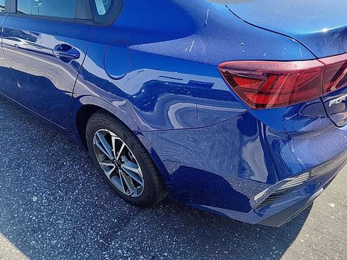 Used 2024 Kia Forte LXS FWD image 7