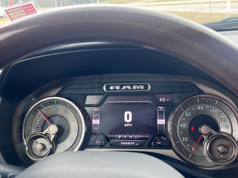 Used 2019 RAM 1500 Limited image 28