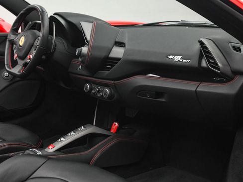Used 2019 Ferrari 488 Spider Rosso Corsa image 18