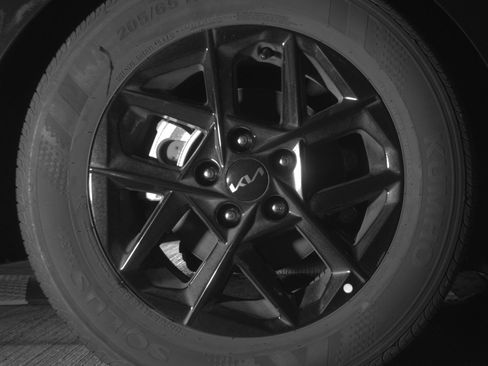 Used 2025 Kia K5 LXS image 15