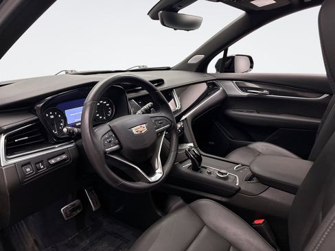 Used 2024 Cadillac XT6 Sport w/ Technology Package image 10