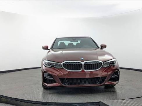 Used 2022 BMW 330i Sedan w/ M Sport Package RWD image 8
