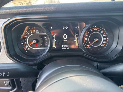 Used 2024 Jeep Gladiator Sport image 15