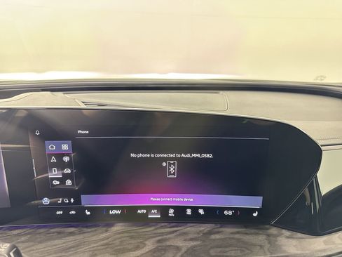 Certified 2025 Audi Q5 Premium Plus w/ Premium Plus AWD/4WD image 8