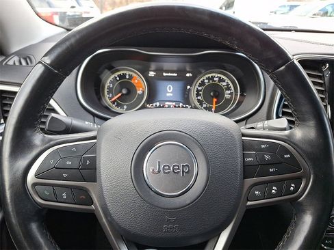 Used 2019 Jeep Cherokee Limited w/ Technology Group image 20