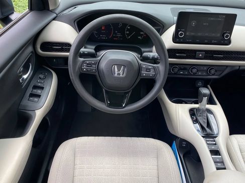 Used 2024 Honda HR-V LX image 10