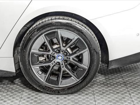 Used 2023 BMW i4 eDrive35 w/ Premium Package RWD image 36