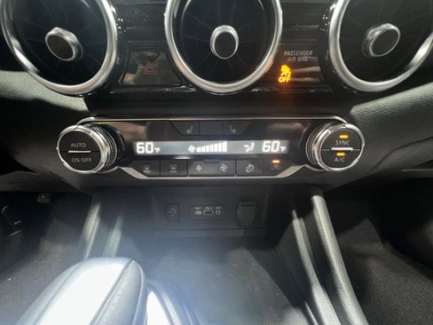 New 2025 Nissan Sentra SR image 12