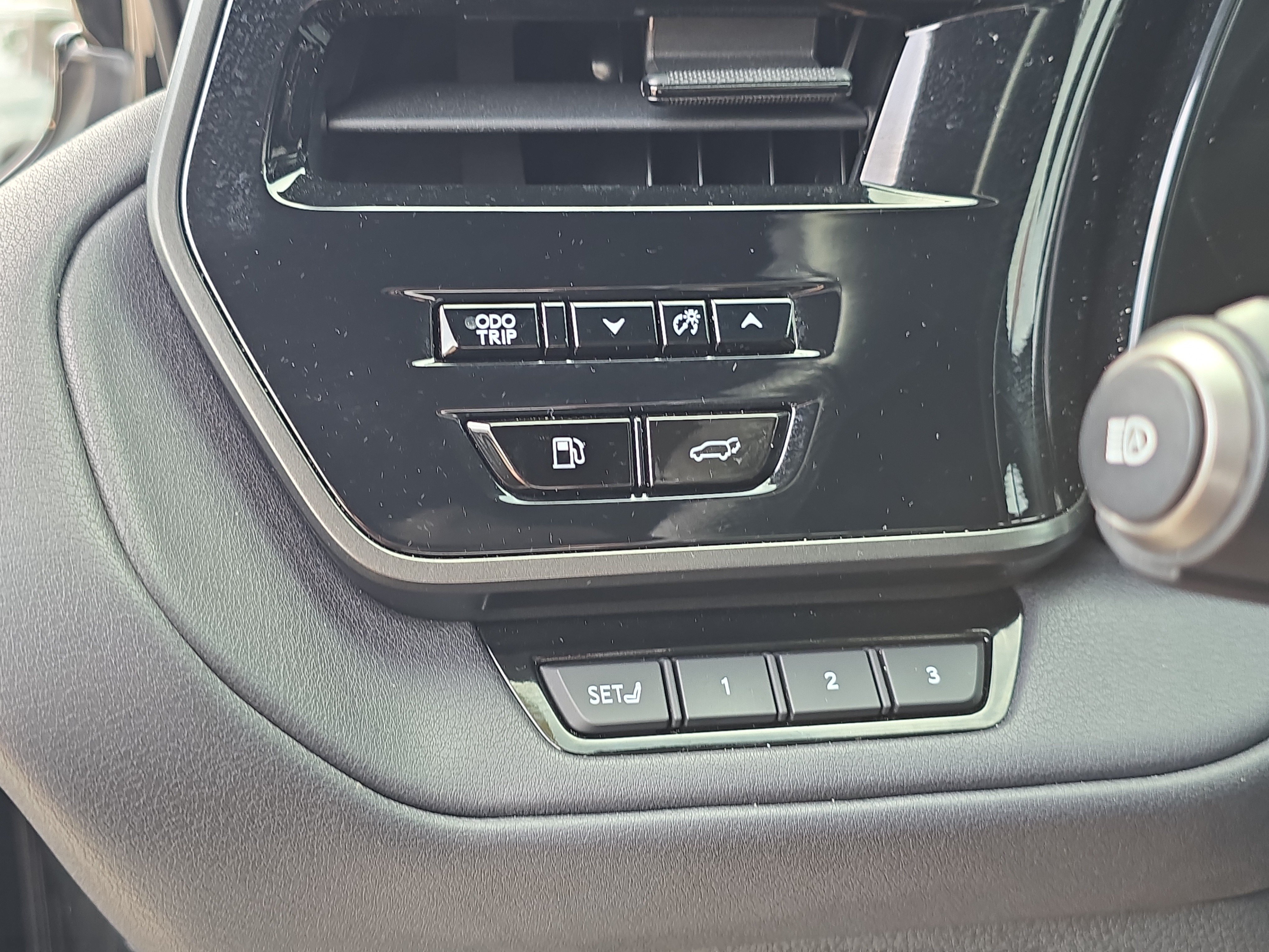 Used 2025 Lexus TX 500h AWD image 28