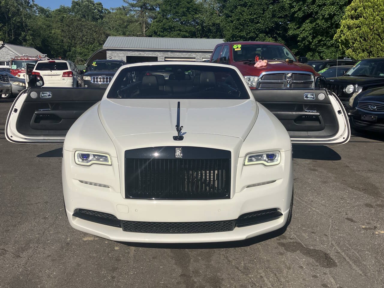 Used 2018 Rolls-Royce Dawn RWD image 36