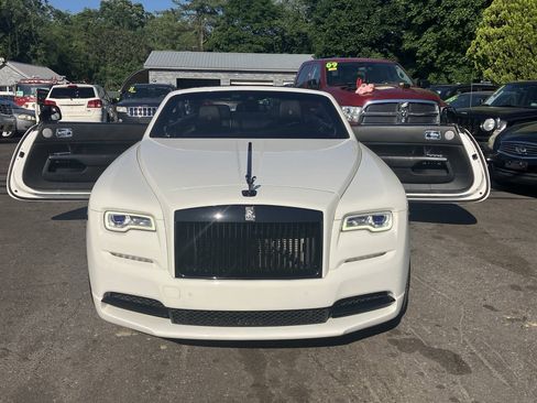Used 2018 Rolls-Royce Dawn RWD image 36