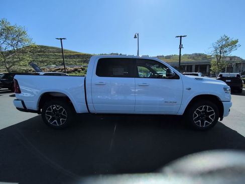 New 2026 RAM 1500 Laramie AWD/4WD image 4