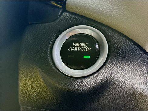 Used 2021 Chevrolet Equinox LS w/ LS Convenience Package image 13