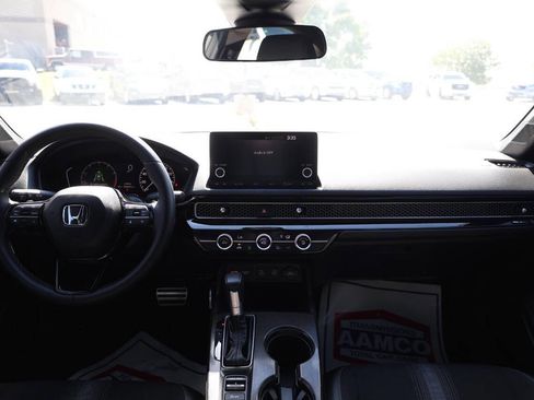 Used 2025 Honda Civic Sport image 13