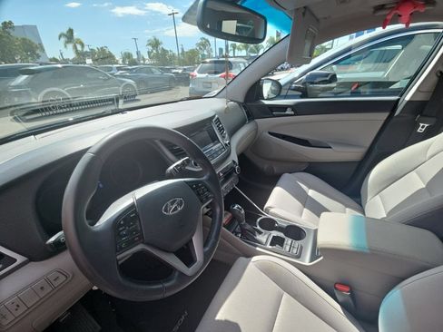 Used 2017 Hyundai Tucson Value w/ Cargo Package FWD image 21