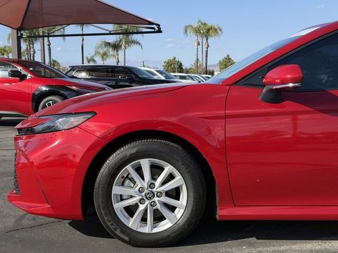Used 2025 Toyota Camry LE FWD image 23