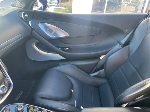 Used 2020 McLaren GT image 37