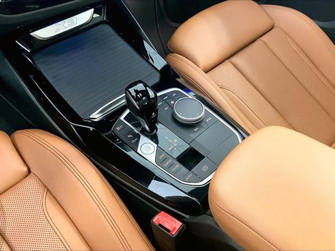 Used 2023 BMW X3 sDrive30i w/ Premium Package w/ZPA RWD image 15