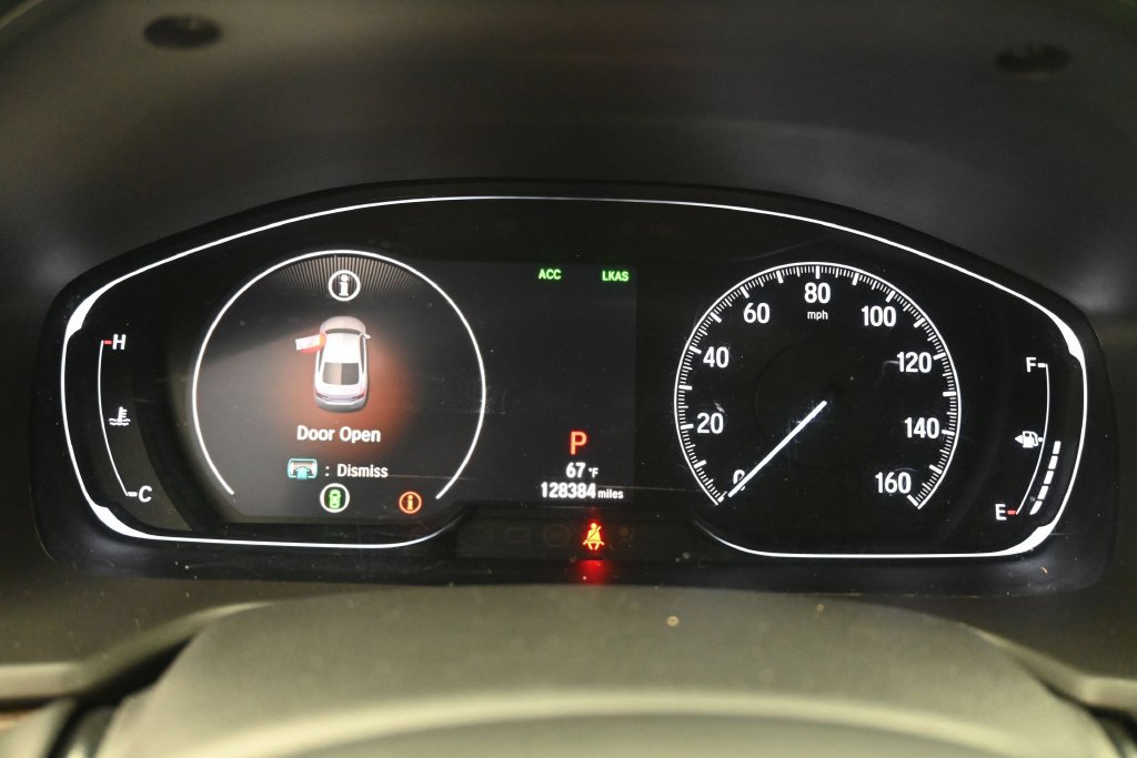 Used 2018 Honda Accord Touring image 33