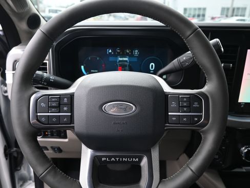 Used 2025 Ford F450 Platinum w/ Platinum Plus Package image 20