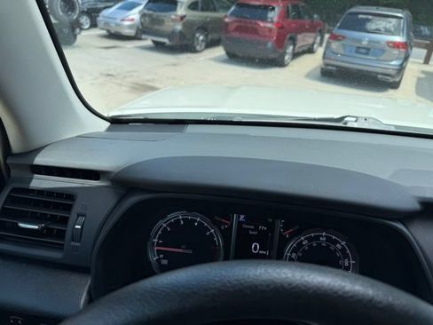 Used 2023 Toyota 4Runner Limited AWD/4WD image 46
