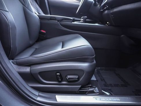 Certified 2025 Lexus UX 300h FWD w/ Accessory Package (Z2) image 23