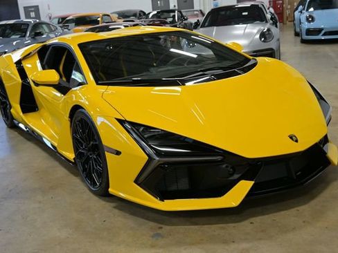 Used 2024 Lamborghini Revuelto AWD/4WD image 22