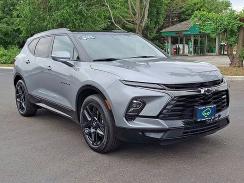 Certified 2023 Chevrolet Blazer RS w/ Driver Confidence II Package AWD/4WD image 5